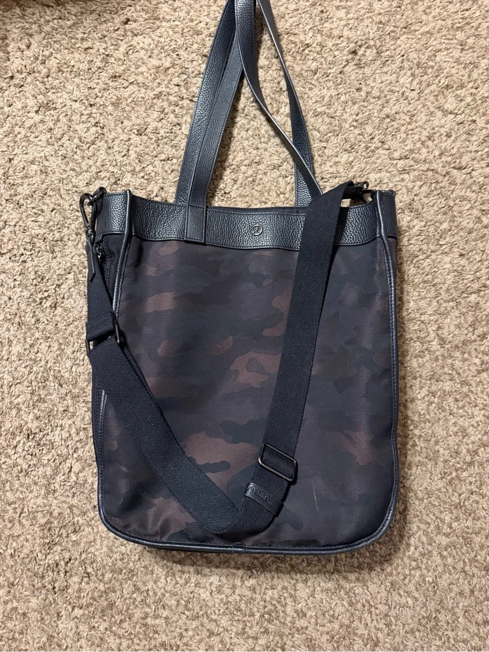 Lululemon Camouflage Tote Bag - Black/Brown